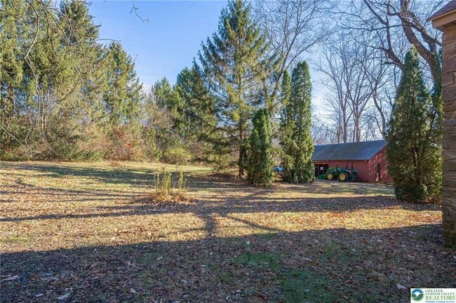 Building Photo - 621 Nursery Rd