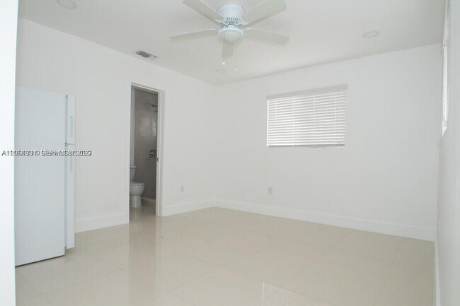 Building Photo - 233 NW 53rd Ave