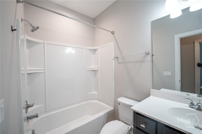 Building Photo - 160 Lake Lily Dr