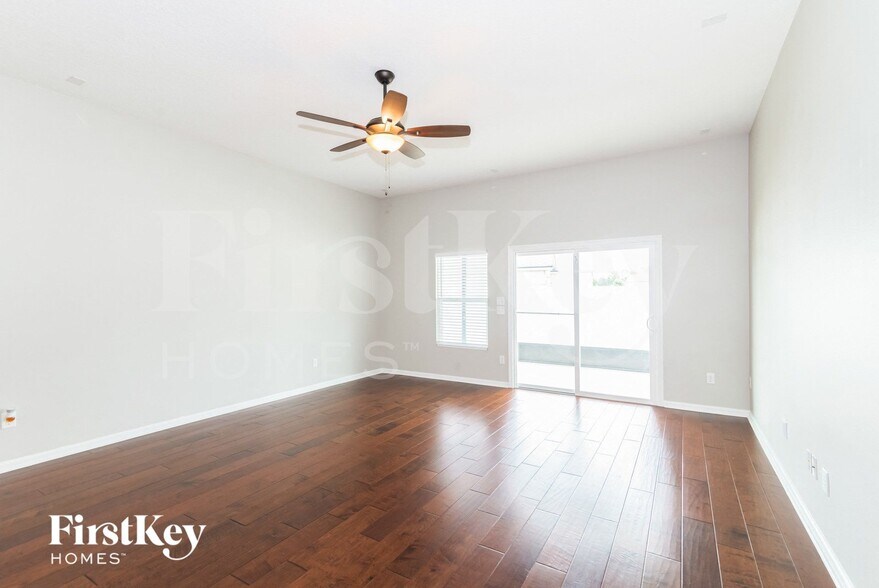 Building Photo - 4004 Sandhill Crane Terrace