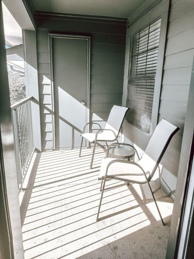 Building Photo - 1201 Cleveland St