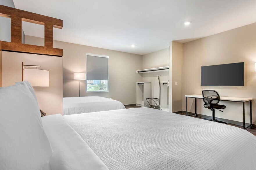 Building Photo - Furnished Studio-Colorado Springs - Center Park