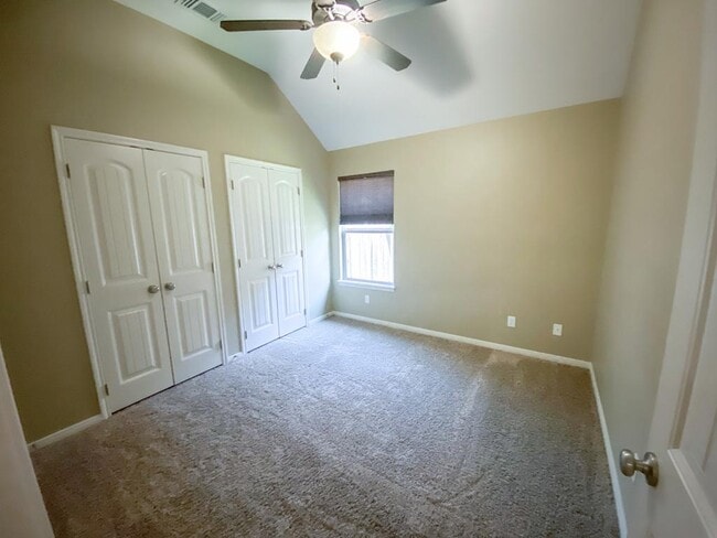 Building Photo - 113 Terravista Trl