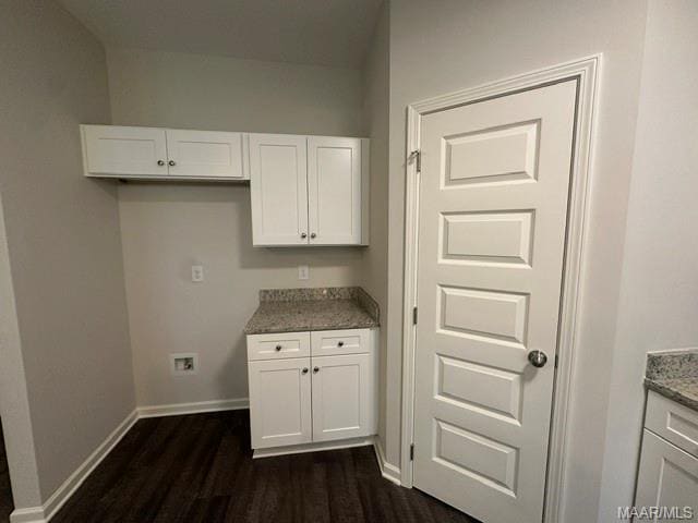 Building Photo - 444 Country Club Dr