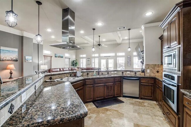 Building Photo - 185 Capetown Way