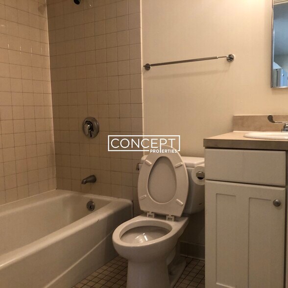 Building Photo - 40 Boylston St