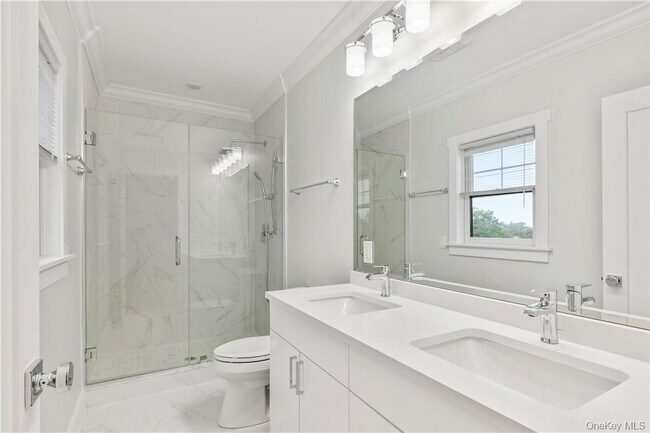 Building Photo - 179 Adelphi Ave