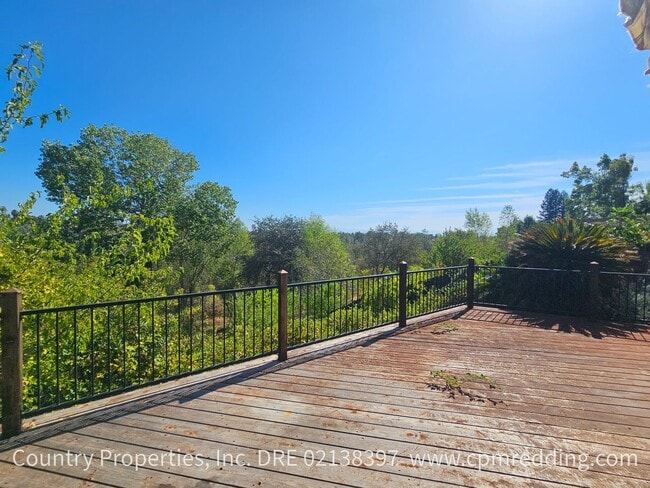 Building Photo - 1225 River Ridge Dr