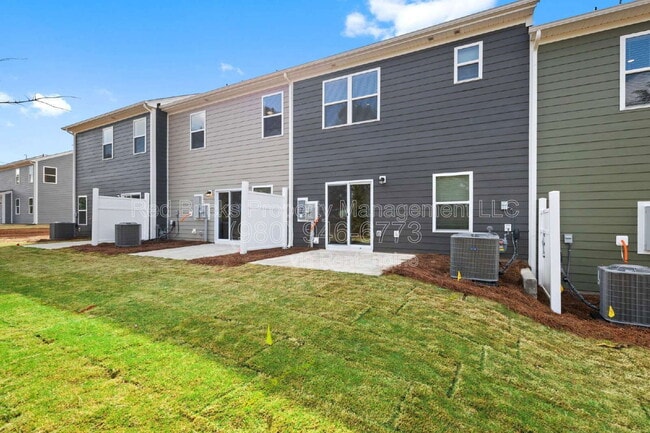 Building Photo - 2881 Yeager Dr NW