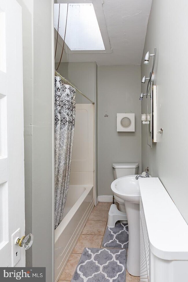 Building Photo - 4312 Dobson St