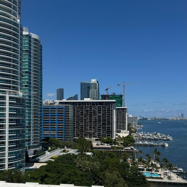 Building Photo - 2333 Brickell Ave