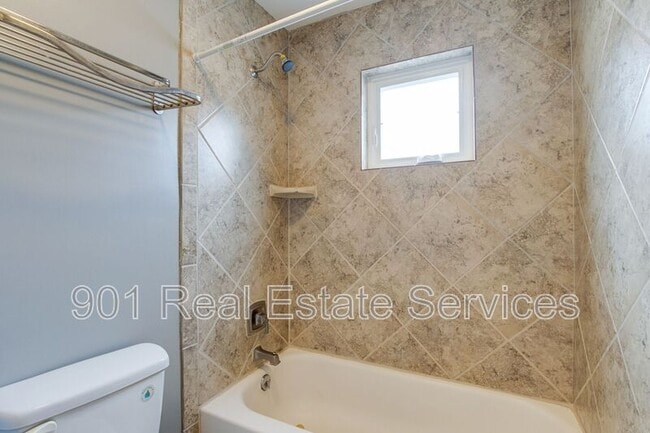 Building Photo - 2106 Harbert Ave