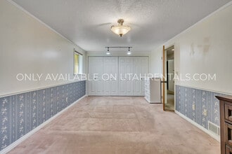 Building Photo - 485 E 1150 N
