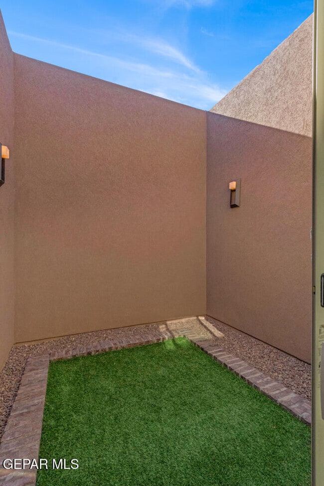 Building Photo - 3151 Mocha Freeze