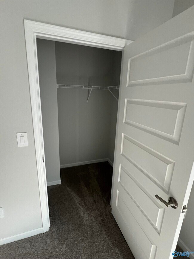 Building Photo - 184 Little Britain St