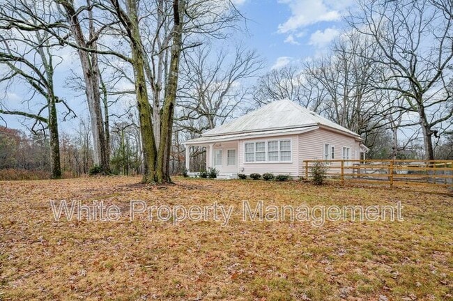 Building Photo - 3612 E Brief Rd