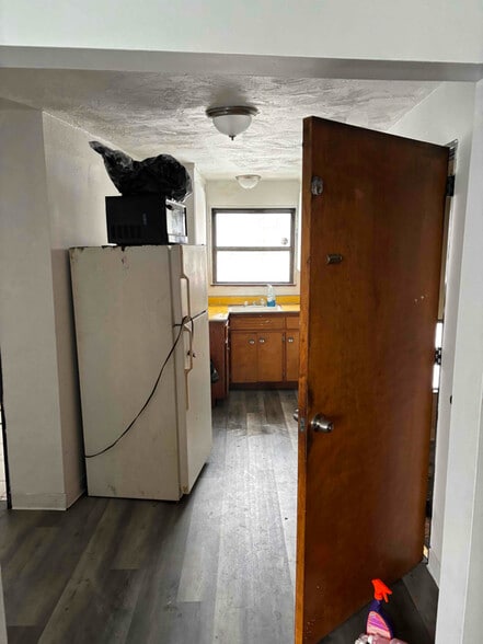 Building Photo - 8403 Buffalo Ave