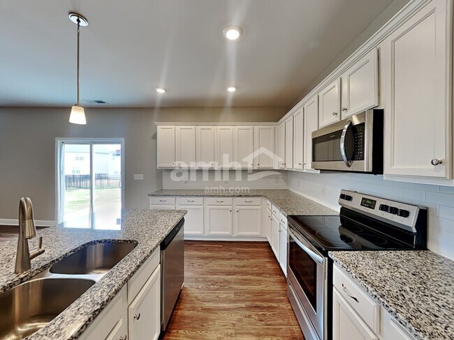 Building Photo - 3557 Leeville Pike