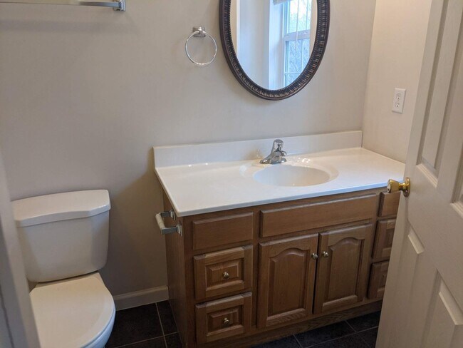 Building Photo - 3 Bedroom Townhouse for Rent in Waynesboro!