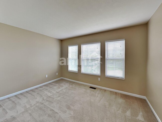 Building Photo - 6607 Thistle Grove