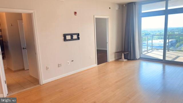 Building Photo - 5750 Bou Ave