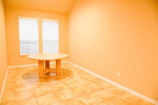 Building Photo - 209 Rock Vista Run
