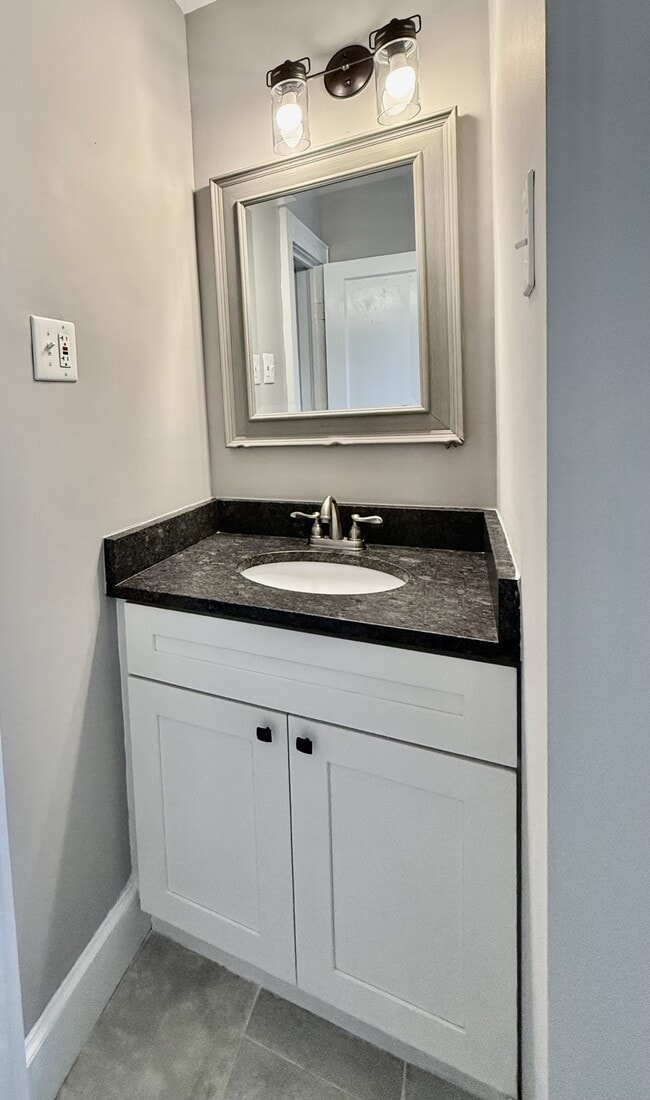 Building Photo - 1802 Guess Rd