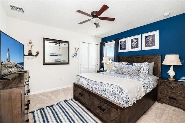 Building Photo - 2482 Dubai St