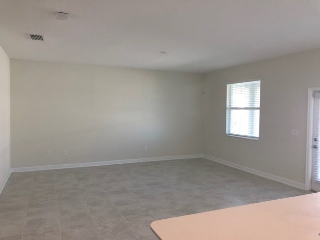 Building Photo - Just Listed!  3/2.5 Located In Beautiful Panther View - Horizon West