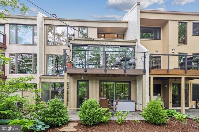 Building Photo - 1626 Waters Edge Ln