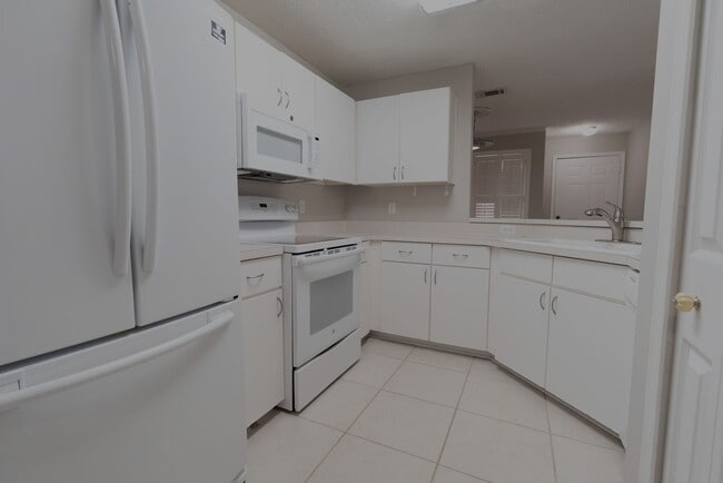 Building Photo - Beautiful Ocean Links Condo!