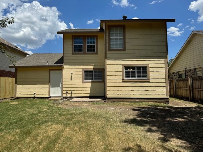 Building Photo - 7509 Creekfall Dr