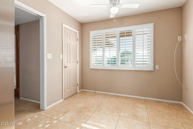 Building Photo - 13827 N Tan Tara Dr