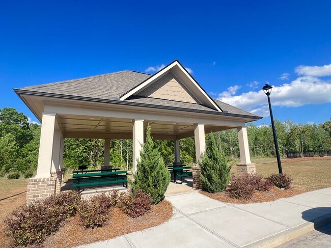 Building Photo - 41 Auburn Depot Trce