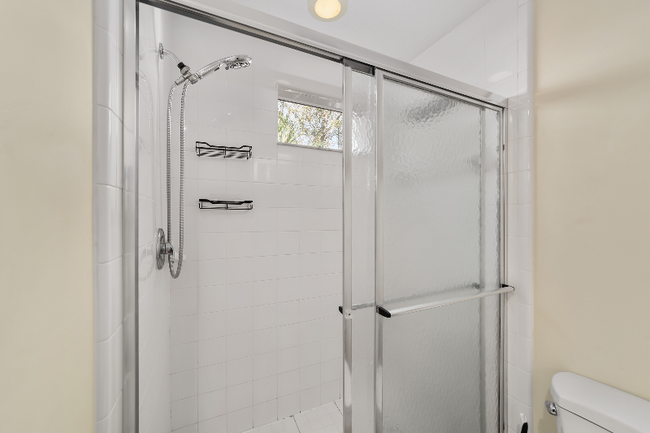 Building Photo - 5436 Admiral Way