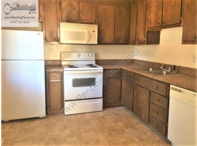 Primary Photo - 1228 Holden Dr