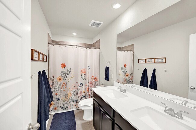 Building Photo - 339 Quinton Bnd