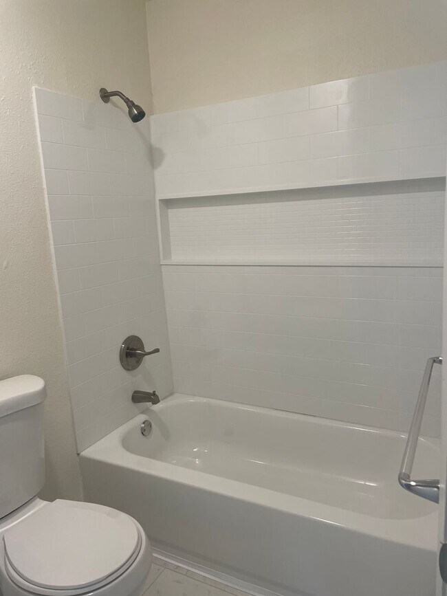 Building Photo - 4 Bdrm, 2.5 Ba, 2-story Home with Attached 2 Car Garage in San Marcos!