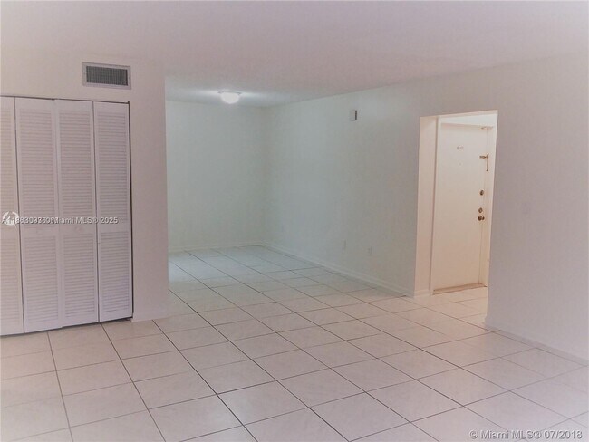 Building Photo - 8500 SW 149th Ave