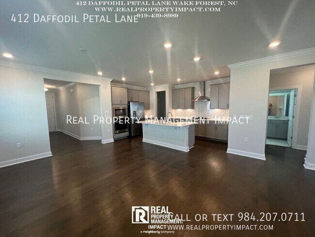 Building Photo - 412 Daffodil Petal Ln