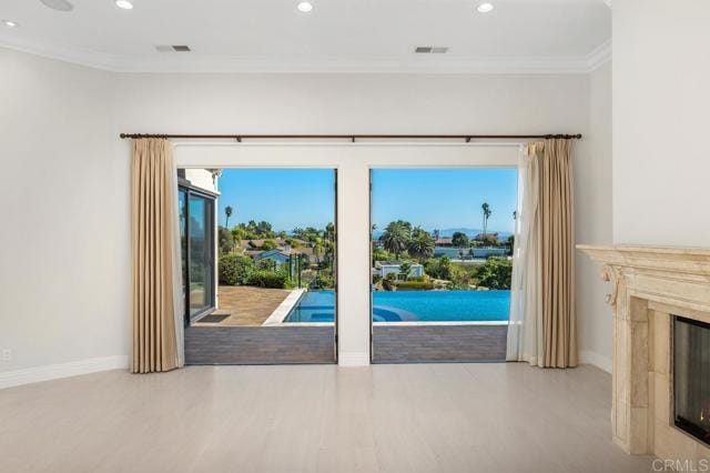 Building Photo - 5971 La Jolla Mesa Dr