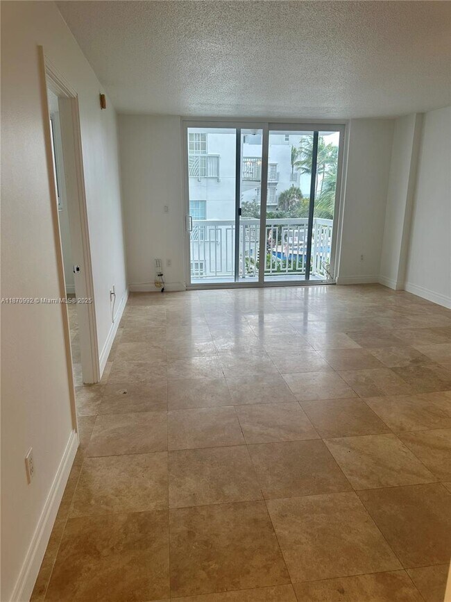 Building Photo - 401 Ocean Dr