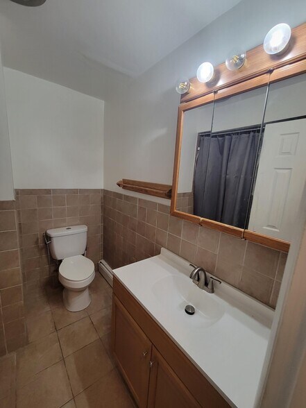 Building Photo - 2214 S Goebbert Rd