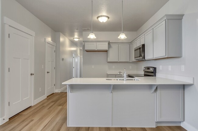 Building Photo - 13221 Dominica Ln