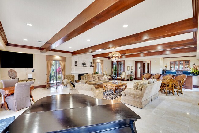 Building Photo - 2916 Tuscany Ct