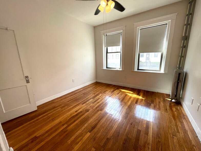 Building Photo - 313 Allston St