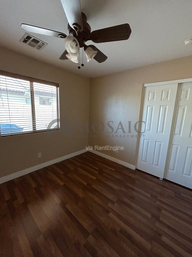 Building Photo - 10348 E Crescent Ave