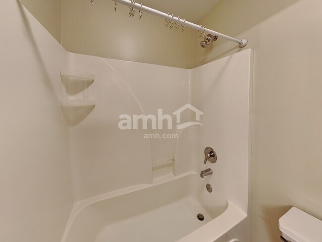 Building Photo - 521 San Dra Way