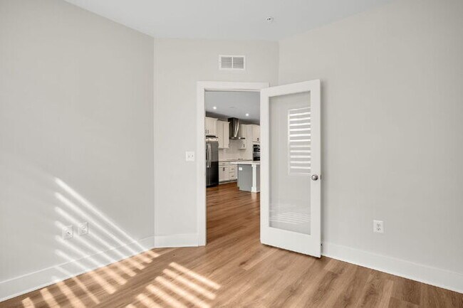 Building Photo - For Rent: Spacious 3-Bedroom Condo in the Heart of Richmond