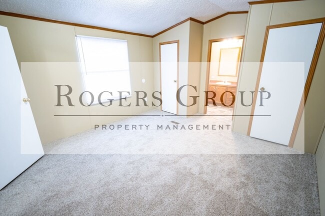 Building Photo - 436 Tower Ln